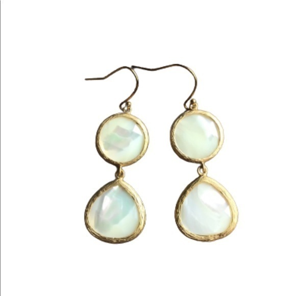 Jewelry - Mother of pearl dangle earrings set in gold